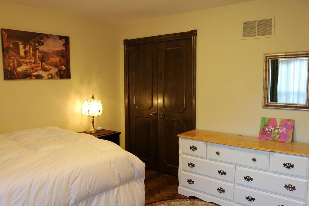 A Stunning Chalet Style Home Toronto Camera foto
